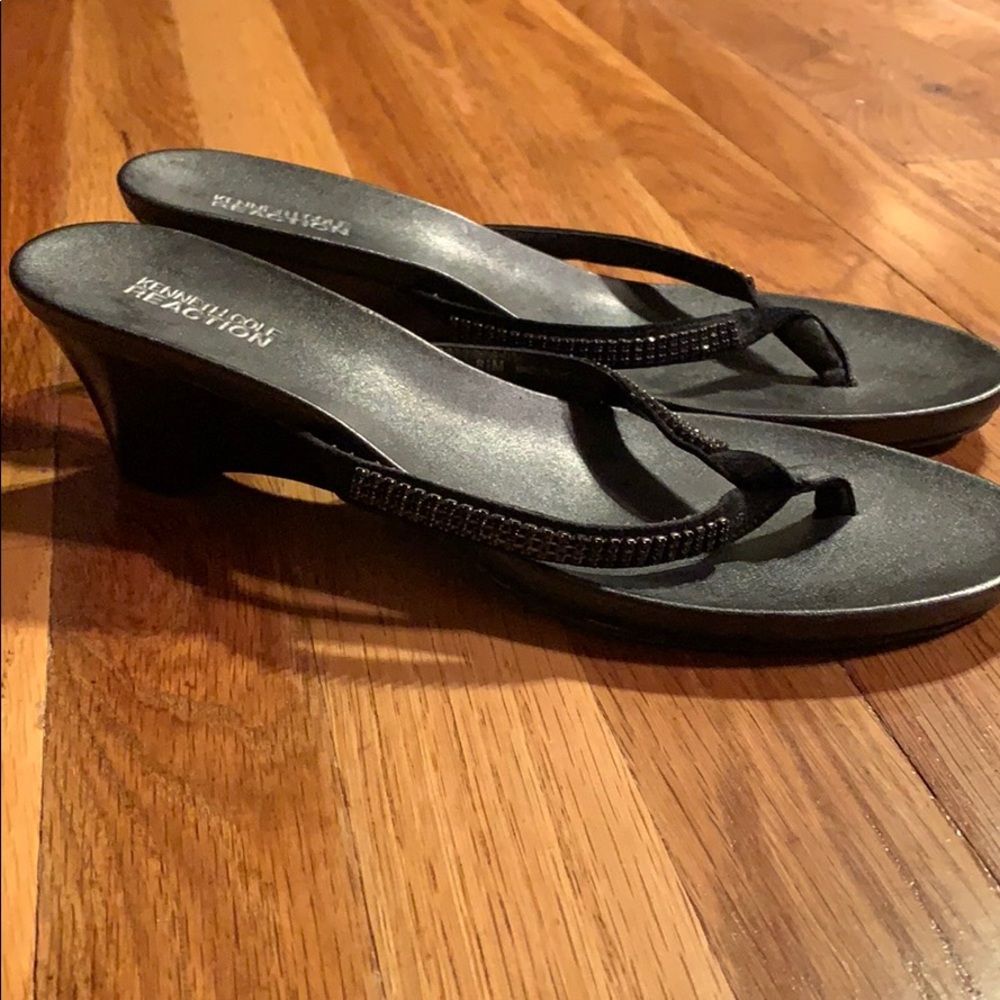 Kenneth Cole Reaction sandals